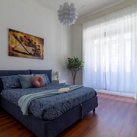 Stradivarius House - Carozzi Apartments ミラノ エクステリア 写真