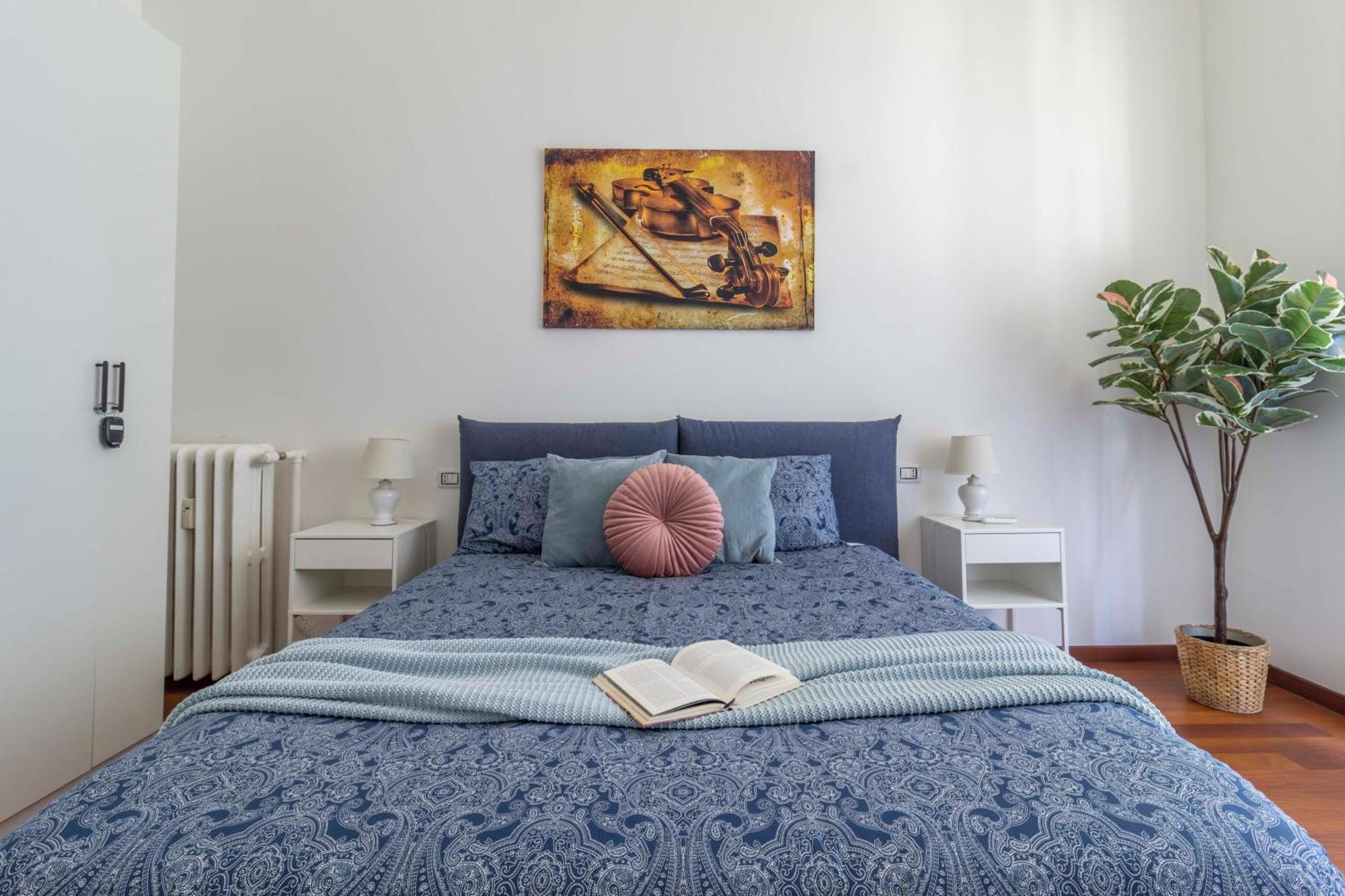 Stradivarius House - Carozzi Apartments ミラノ エクステリア 写真