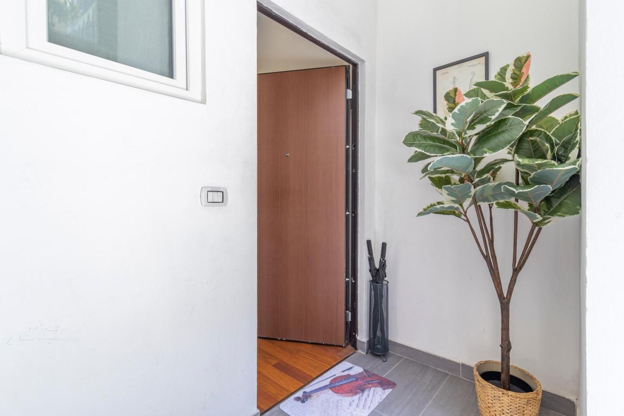 Stradivarius House - Carozzi Apartments ミラノ エクステリア 写真