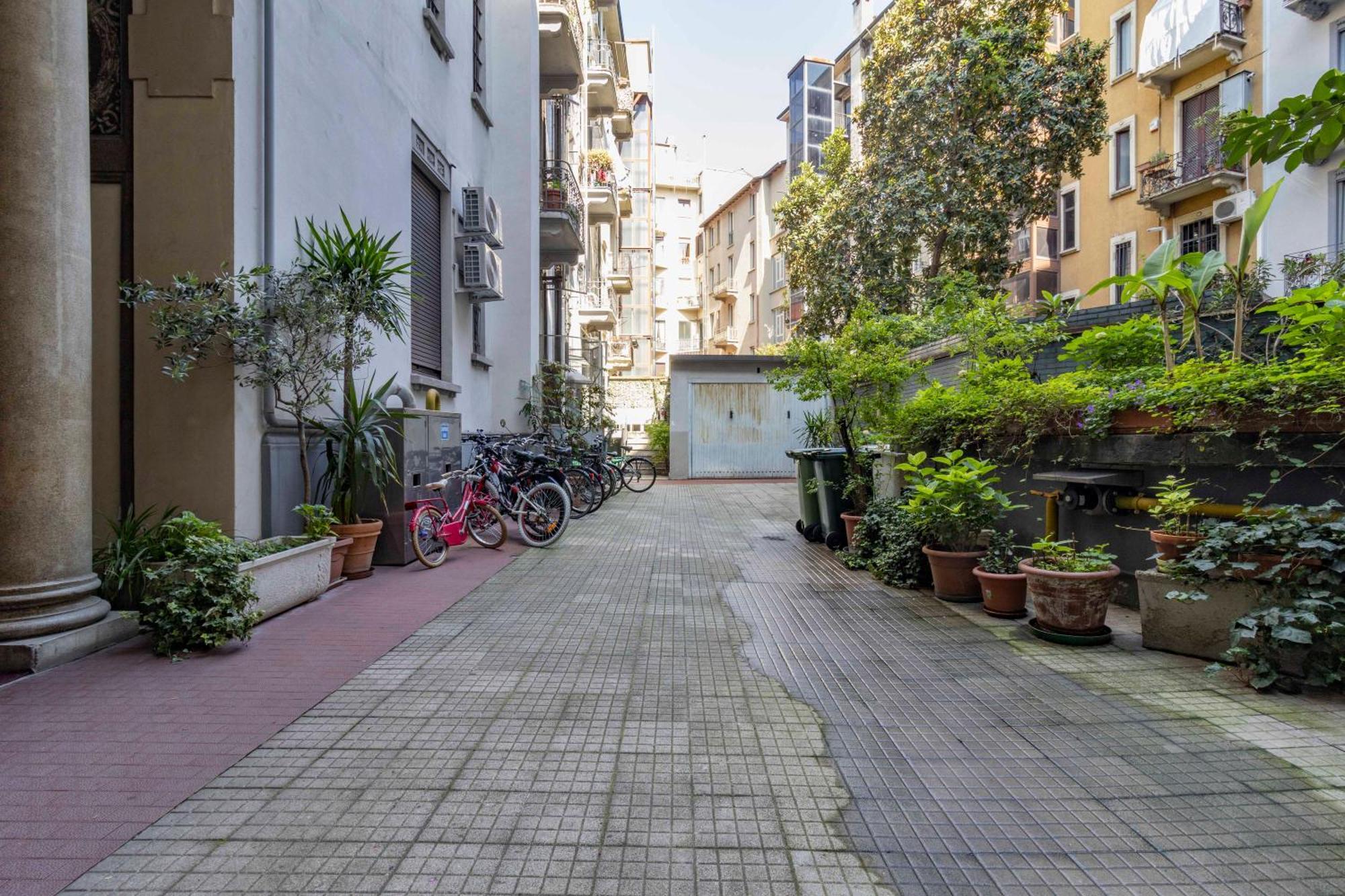 Stradivarius House - Carozzi Apartments ミラノ エクステリア 写真